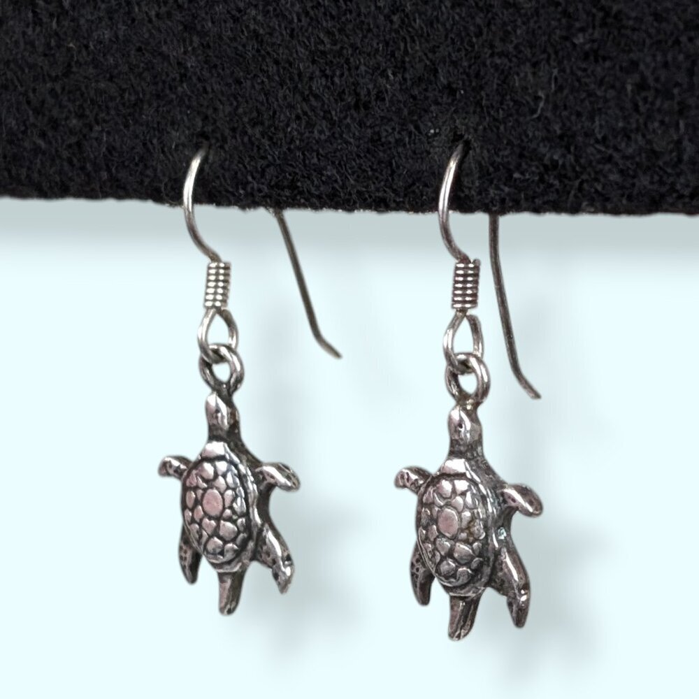 V. Glenn Sandoval Sterling Navajo Turtle Earrings - Picture 3 of 5